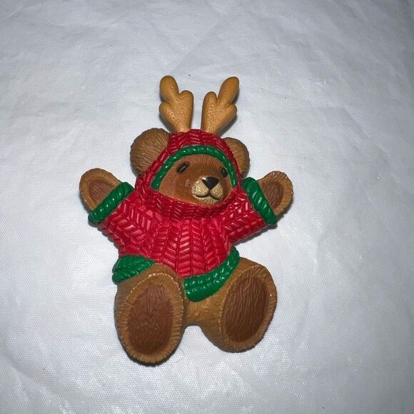 Hallmark Jewelry - Hallmark Vintage Christmas Teddy In Sweater‎ and Antlers  Brooch